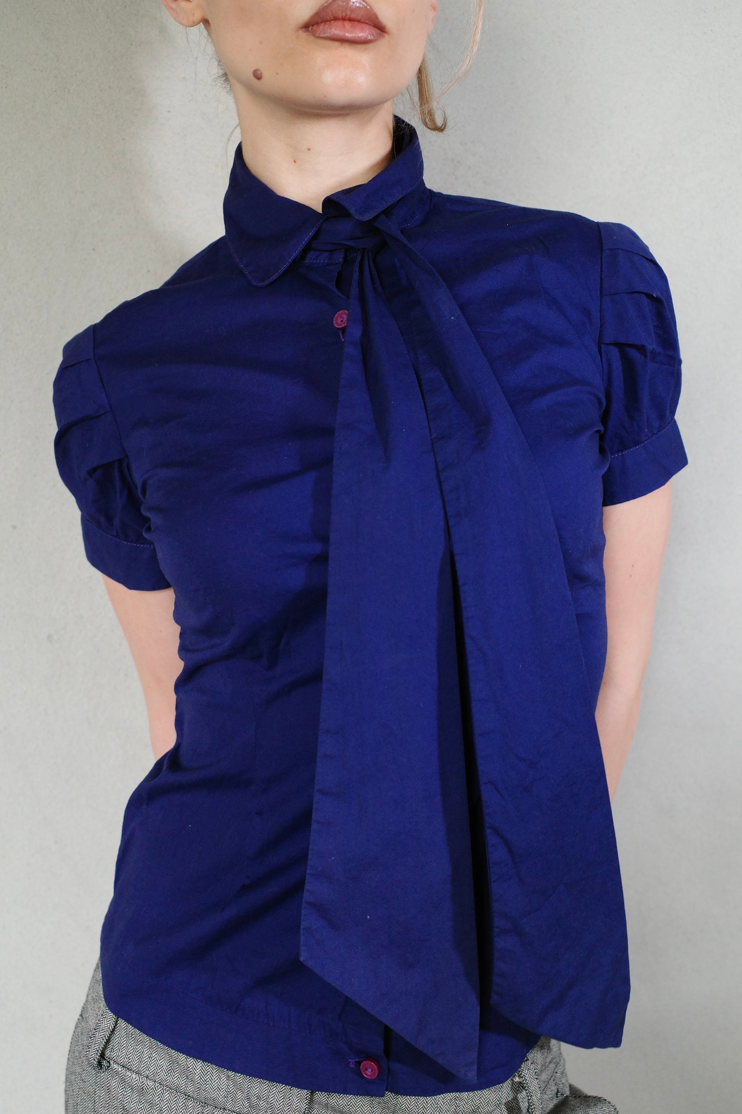 PUFF SLEEVE BLOUSE /W BOW DETAIL