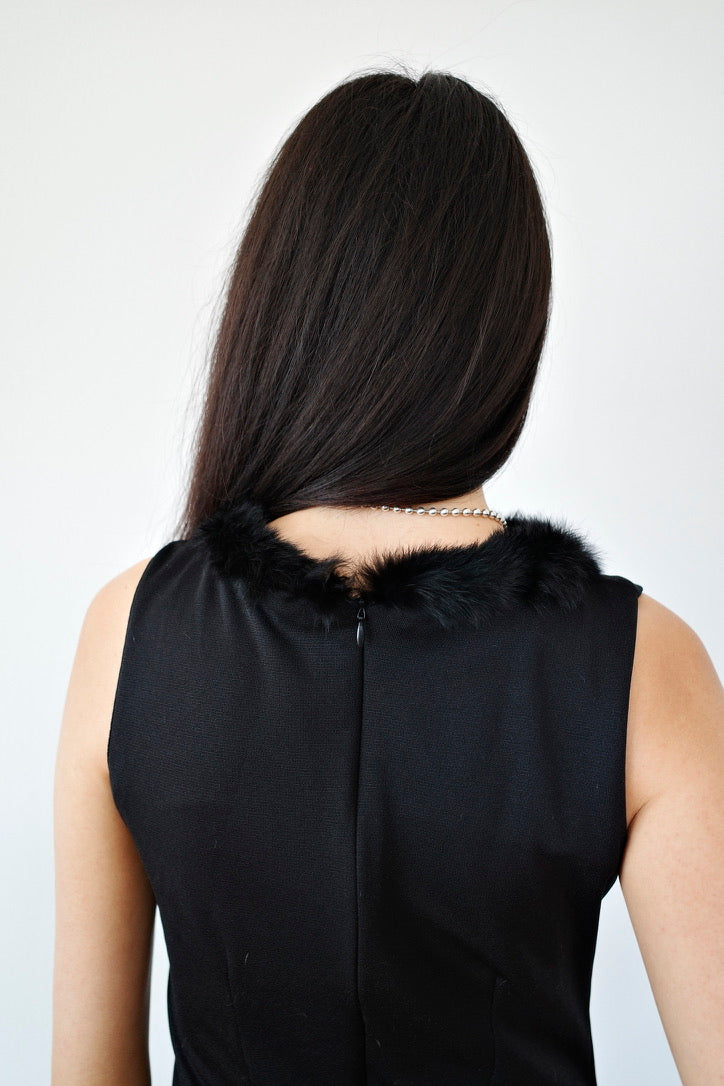 CONPIBEL DRESS W FUR COLLAR