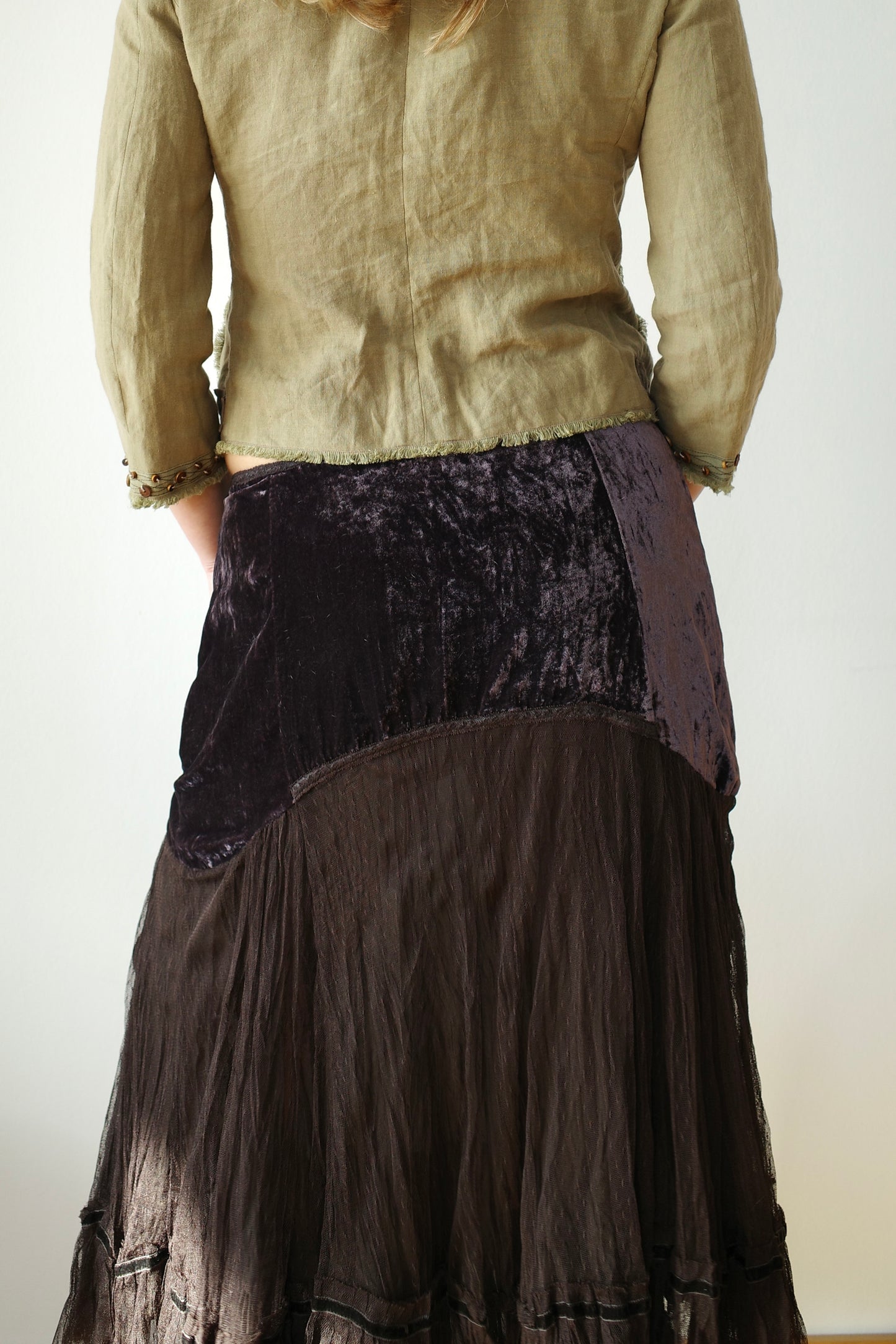 MAIS IL EST OÙ LE SOLEIL? VELVET & MESH MIDI SKIRT