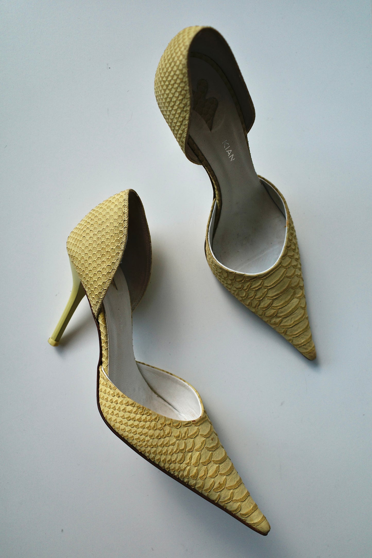 VINTAGE SNAKE PRINT STILETTOS