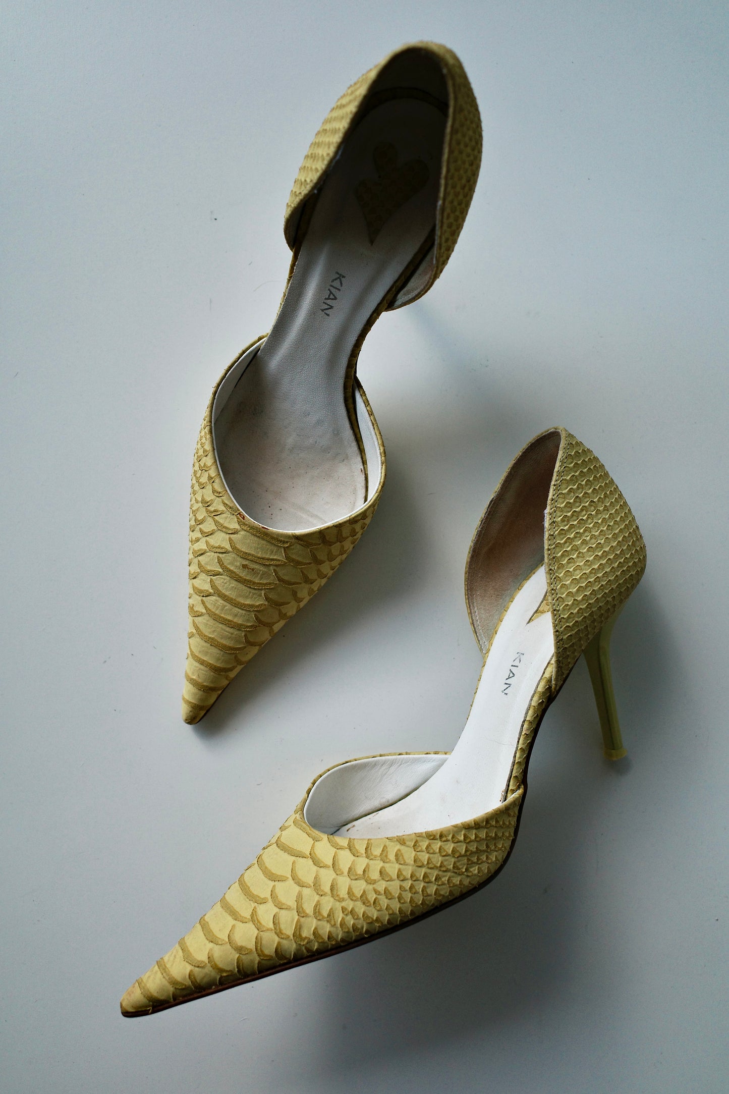 VINTAGE SNAKE PRINT STILETTOS