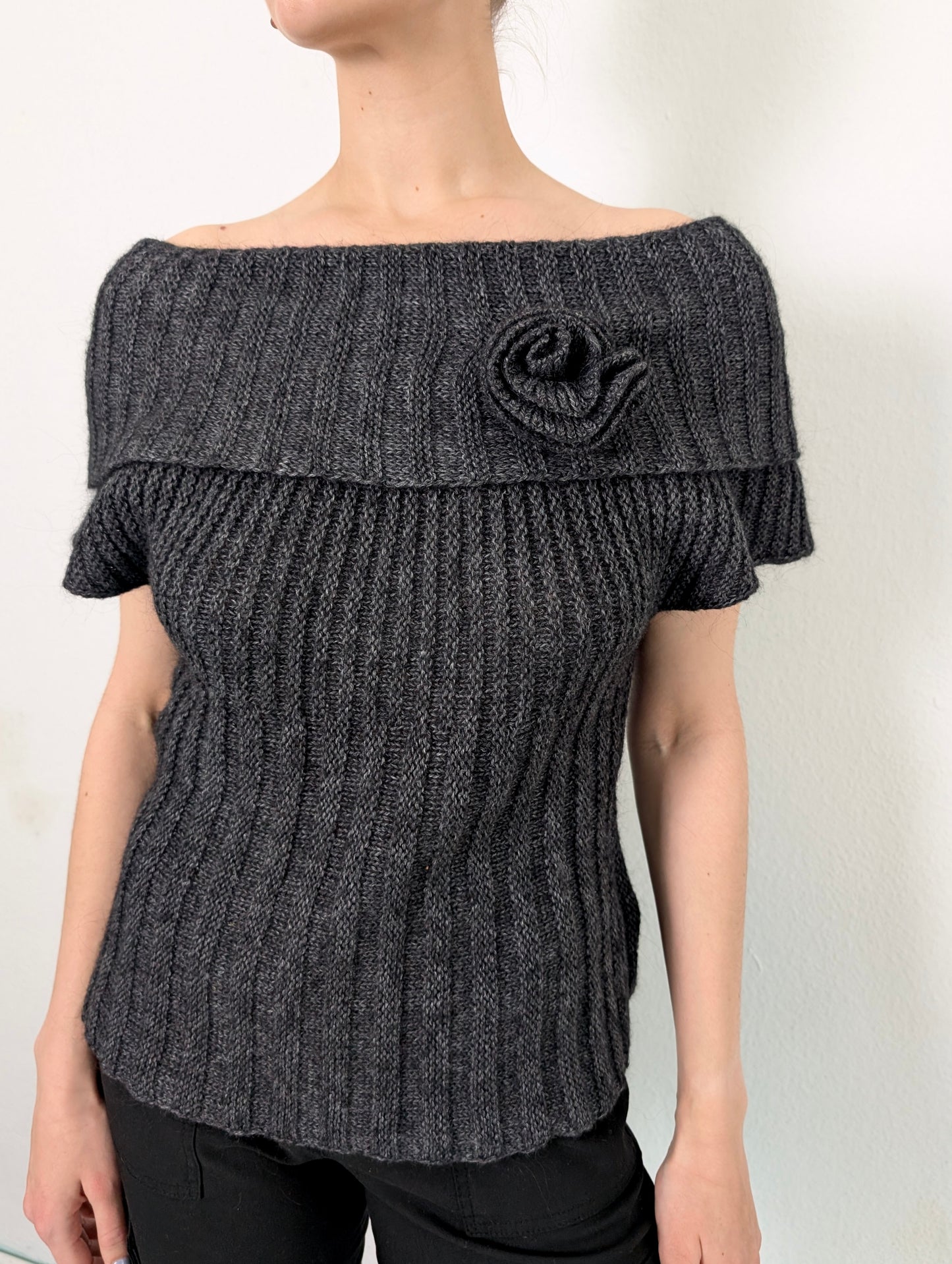 MOHAIR FLOWER BOATNECK