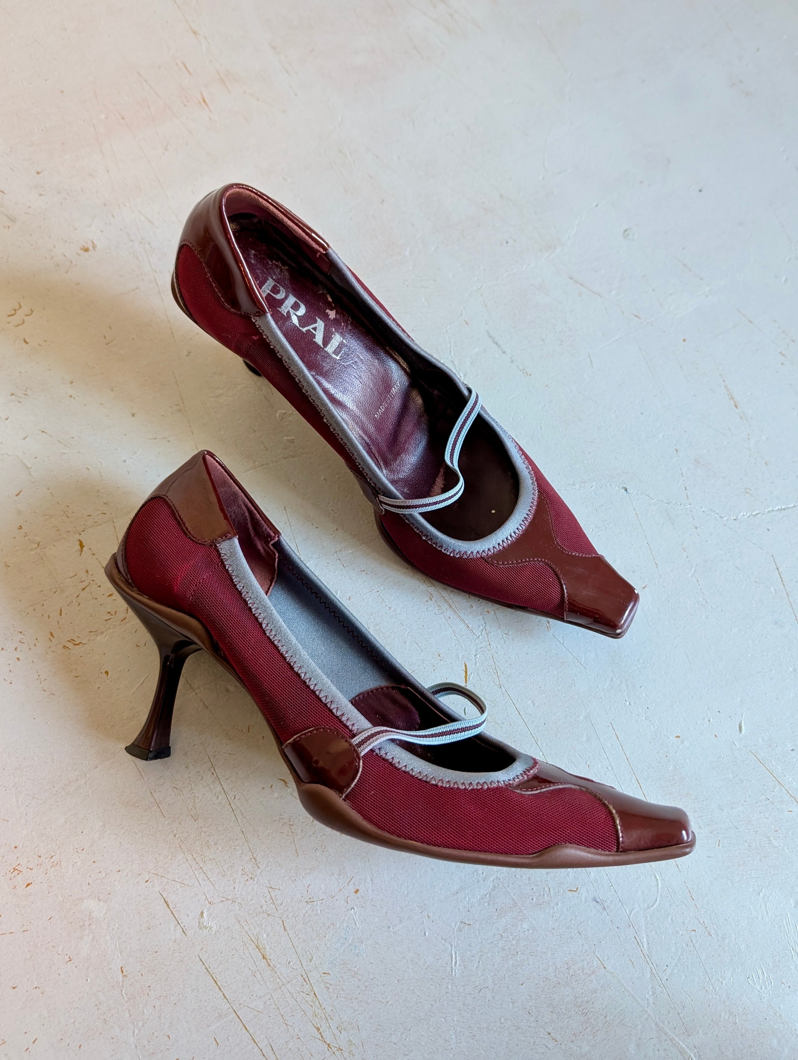 靴 PRADA S/S 2000 kitten heels S/S 2000 Kitten Heel – Marimaria Vintage