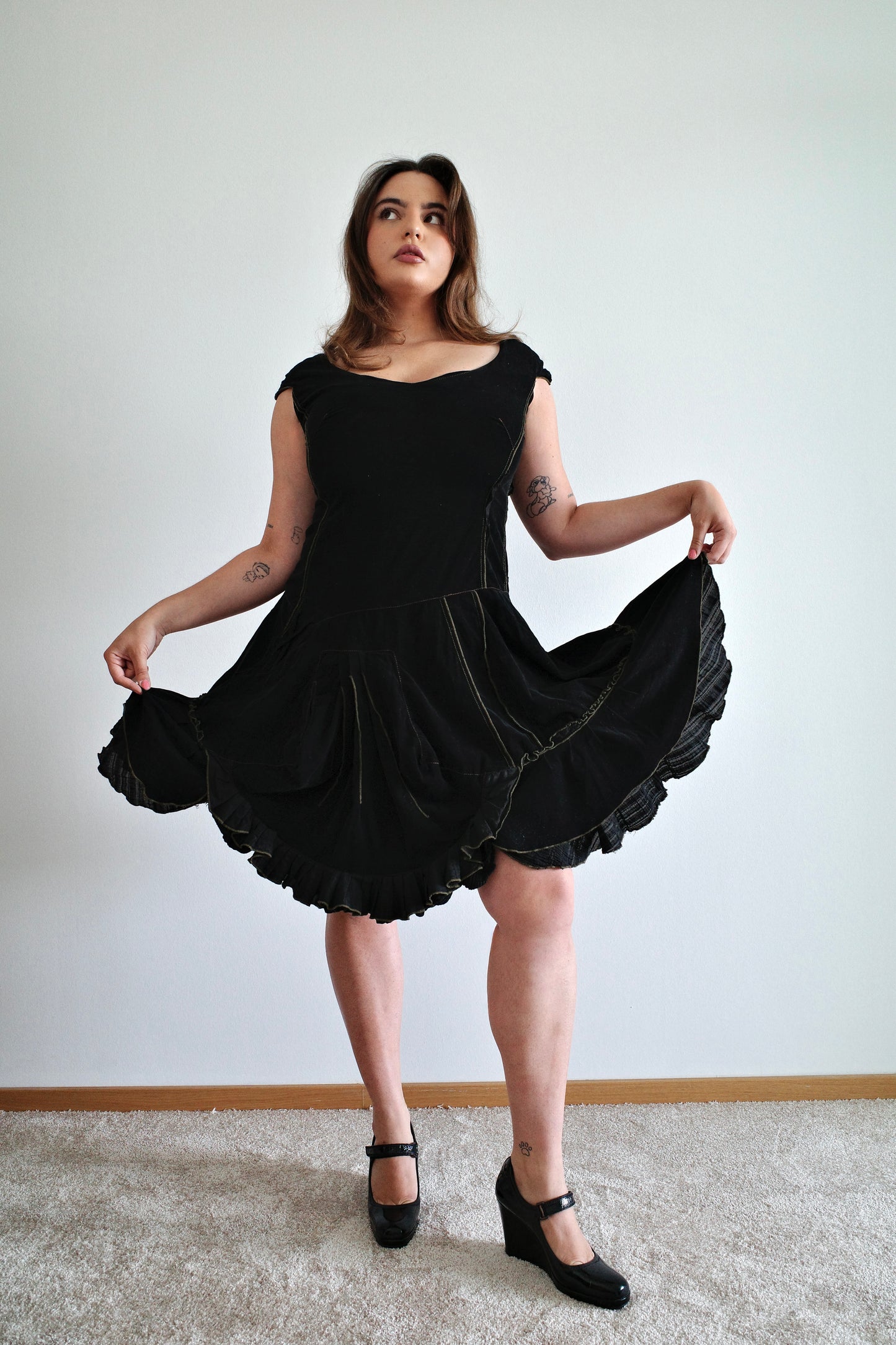 VINTAGE VELVET DRESS