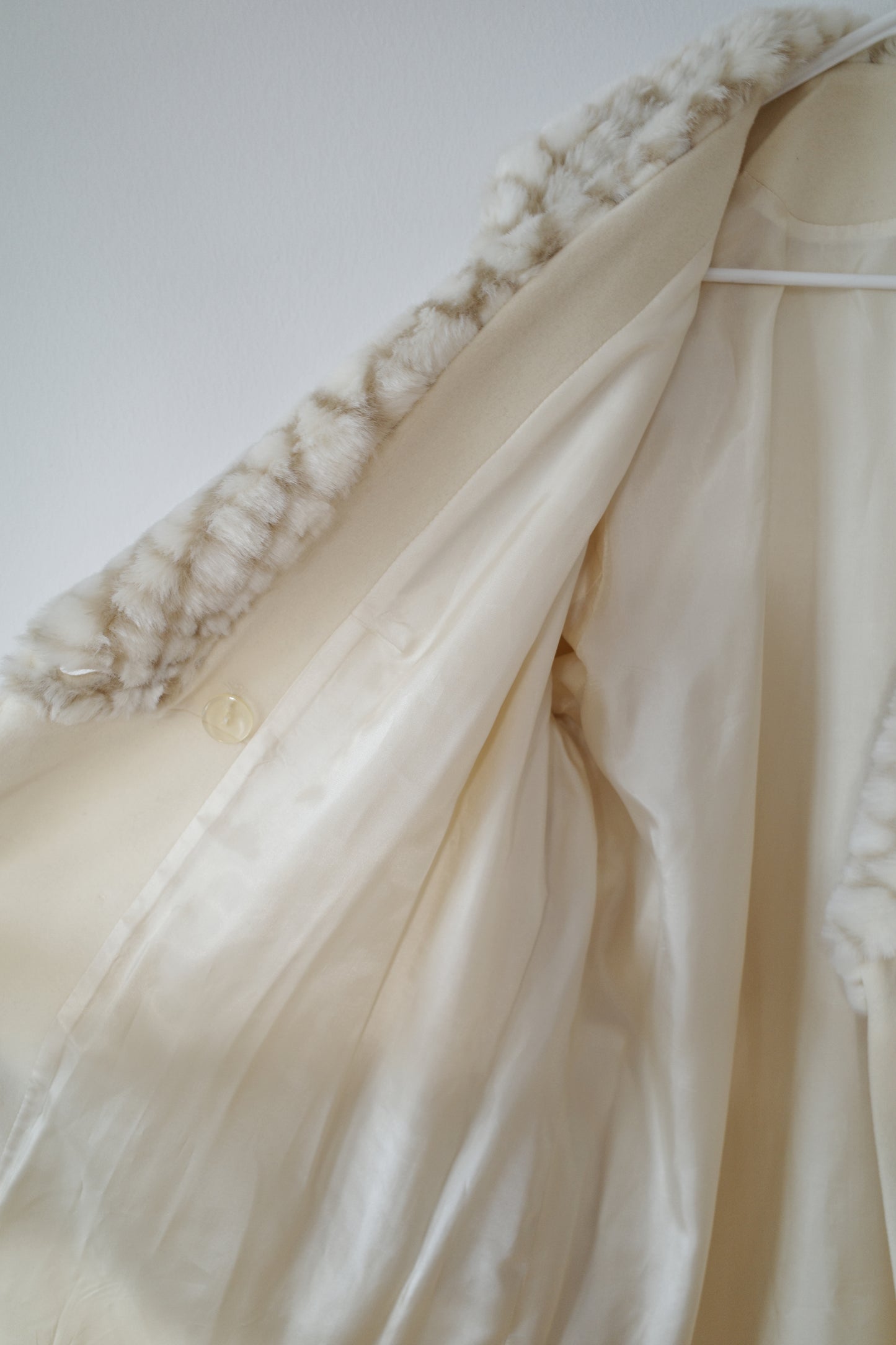 VINTAGE FAUX FUR COAT