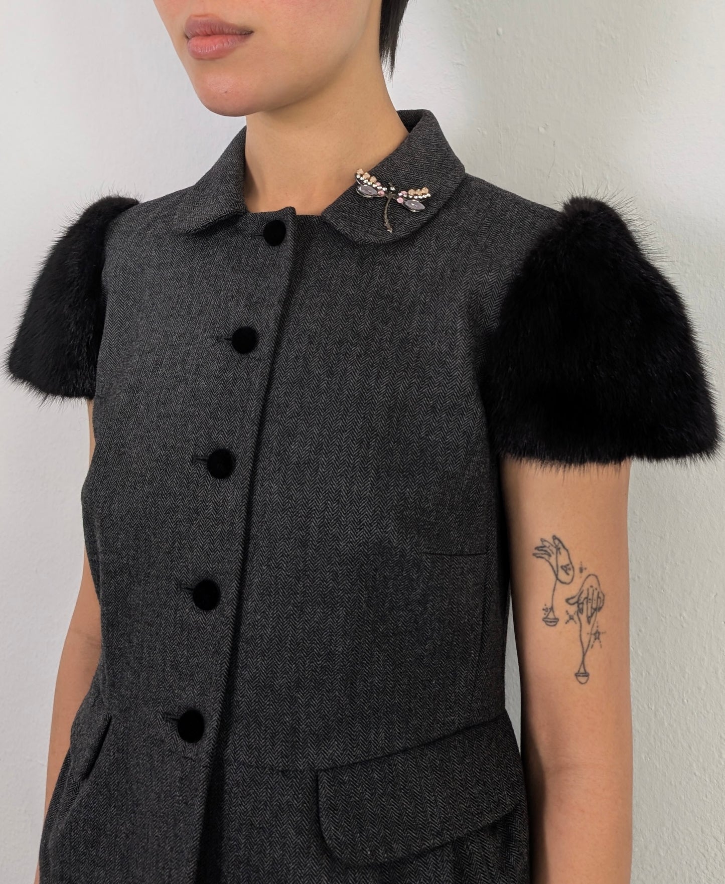 VALENTINO FUR SLEEVE BLAZER