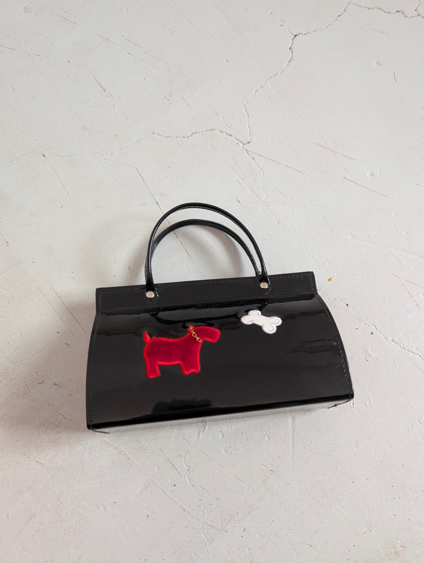 PATENT LEATHER "DACHSHUND" BAG
