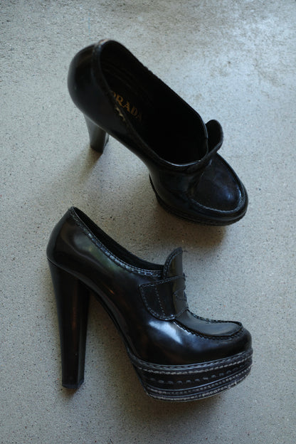 PRADA S/S 2009 LOAFER HEELS