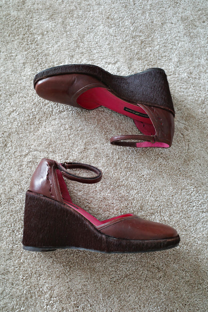 DKNY PONY WEDGES