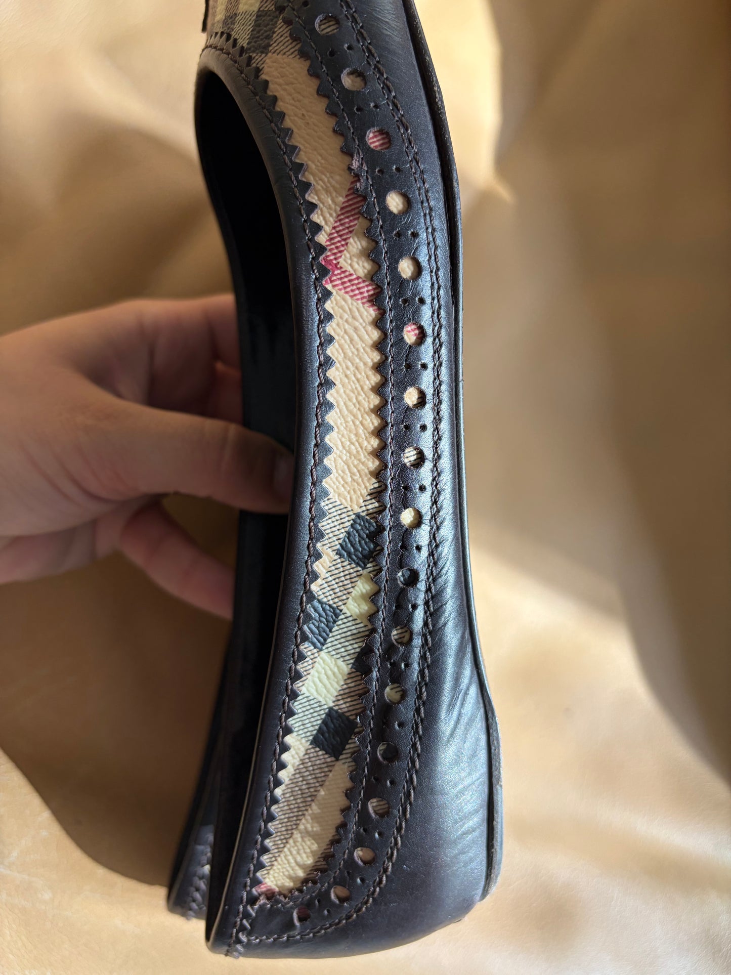 VINTAGE BURBERRY BALLET FLATS