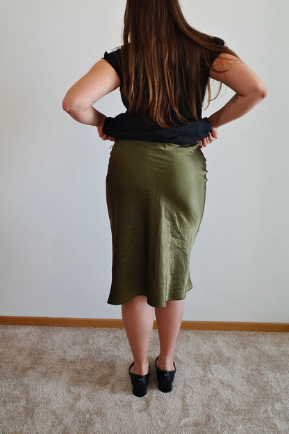 VINTAGE SATIN MIDI SKIRT