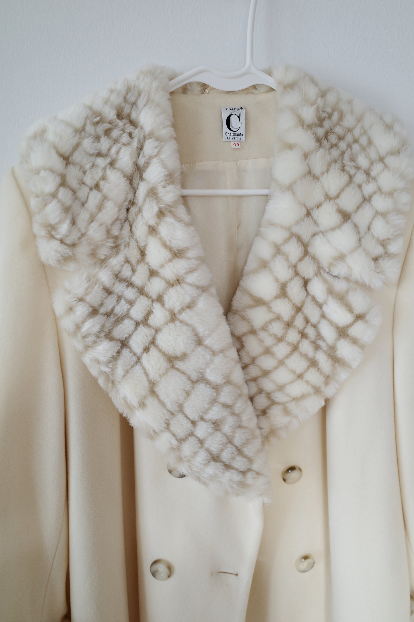 VINTAGE FAUX FUR COAT