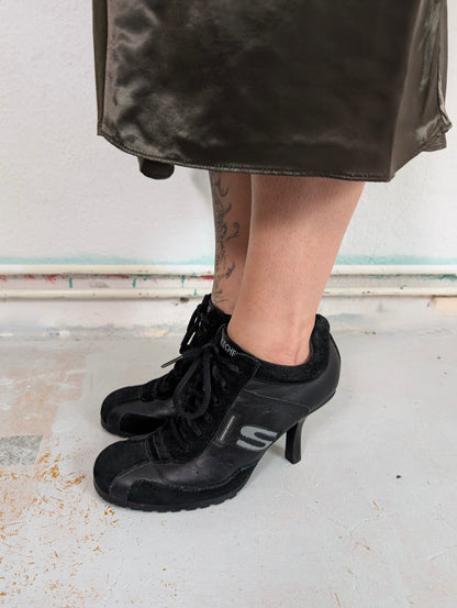 Skechers 00's Heels
