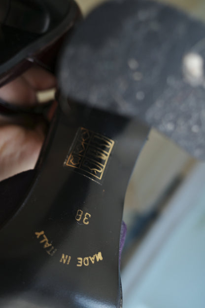 VINTAGE MARY JANES