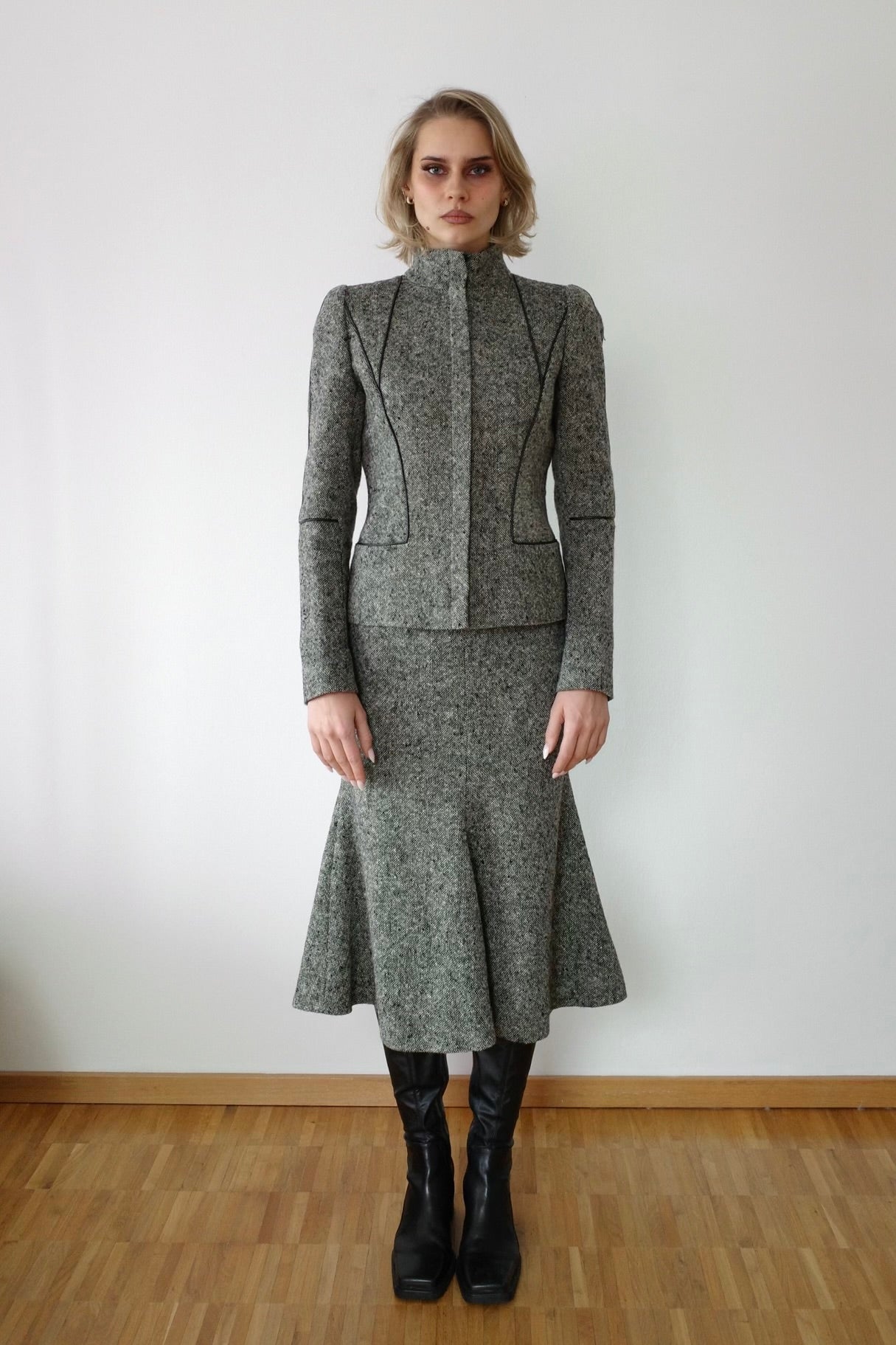 ALEXANDER MCQUEEN F/W 2004 TWO PIECE WOOL SUIT