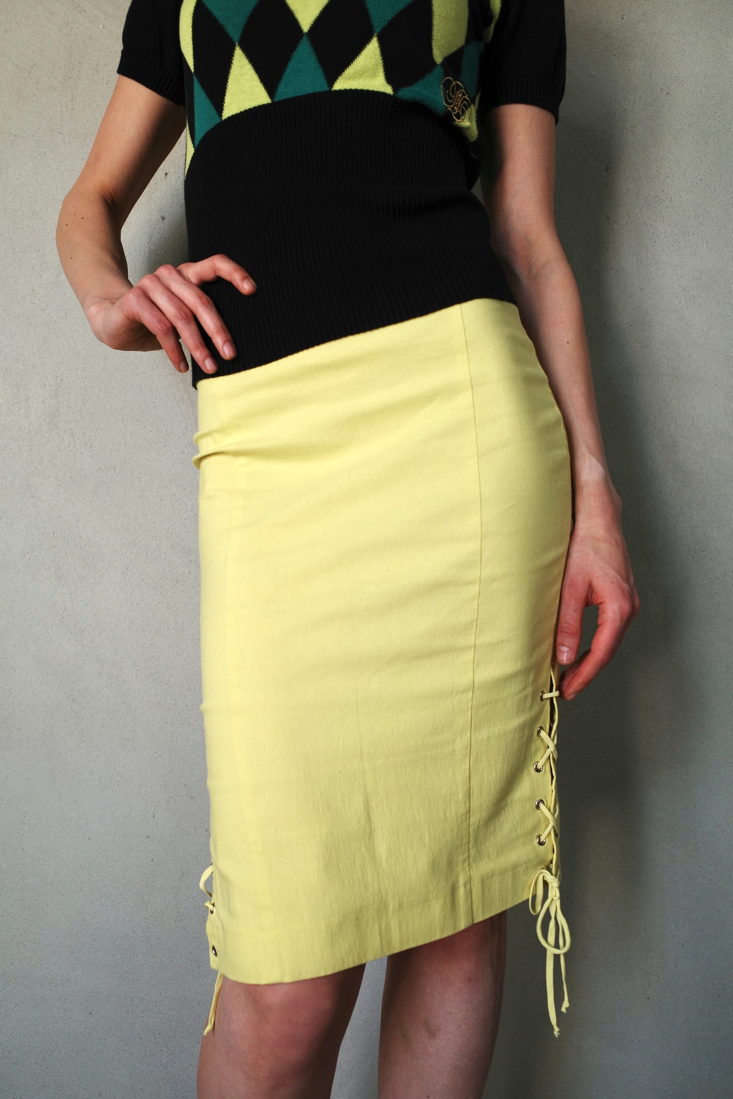 LACE-UP PENCIL SKIRT