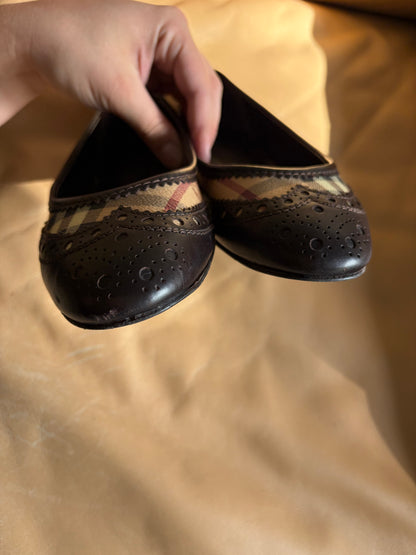 VINTAGE BURBERRY BALLET FLATS