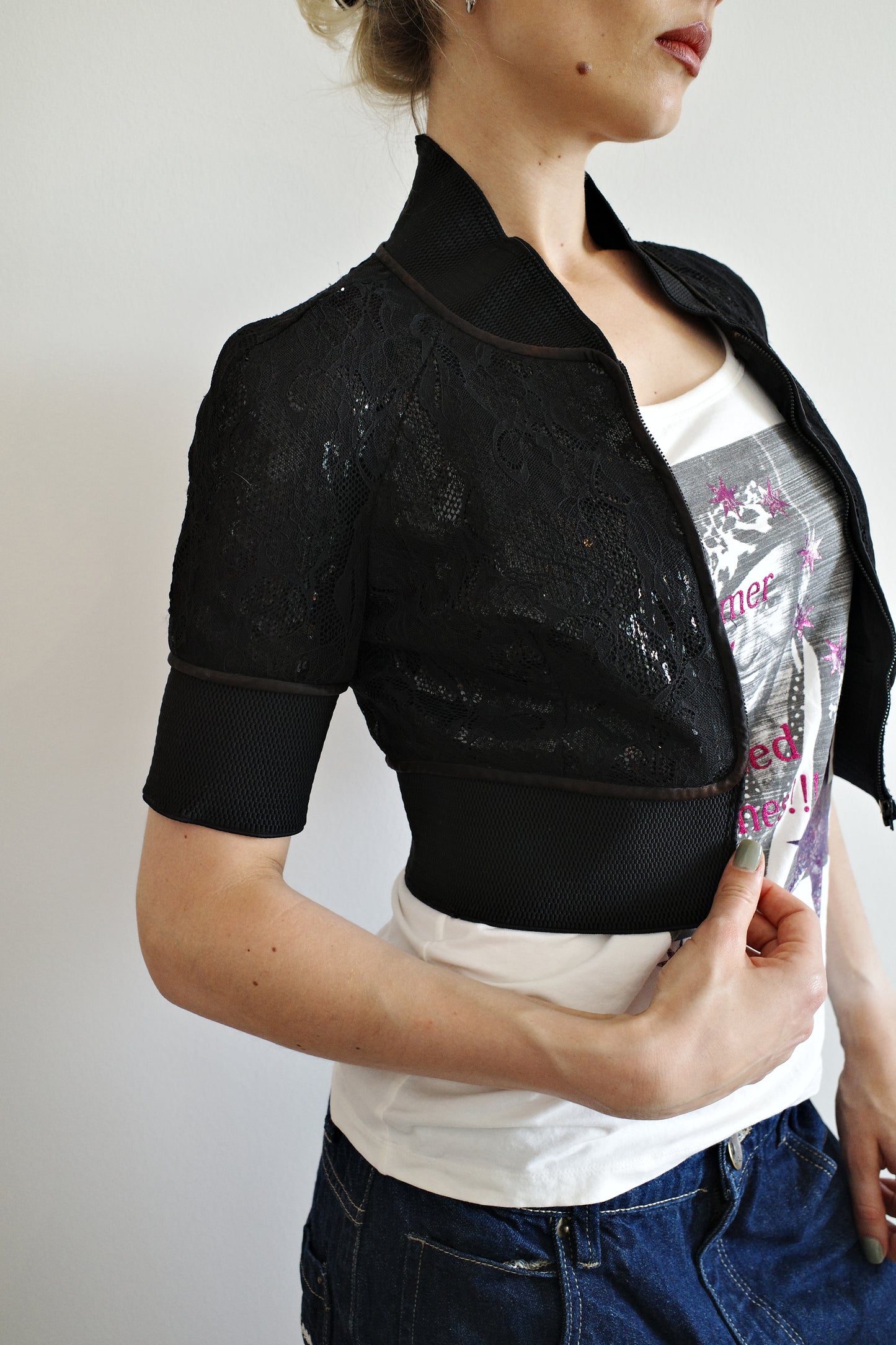 VIVIENNE TAM SEQUIN VEST