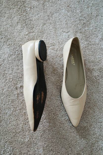 VINTAGE POINTY BALLERINAS