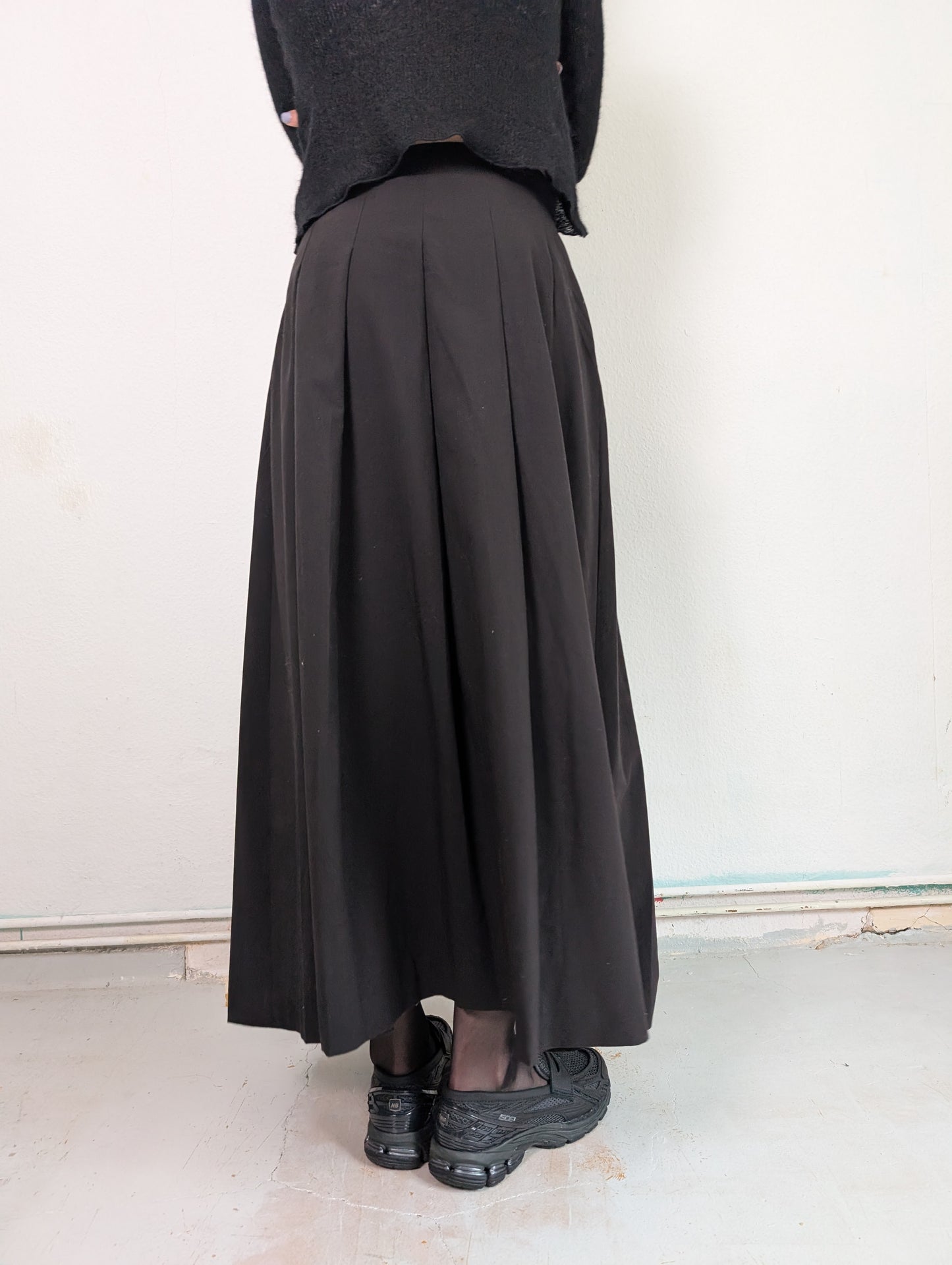 Pleated Belt Skirt