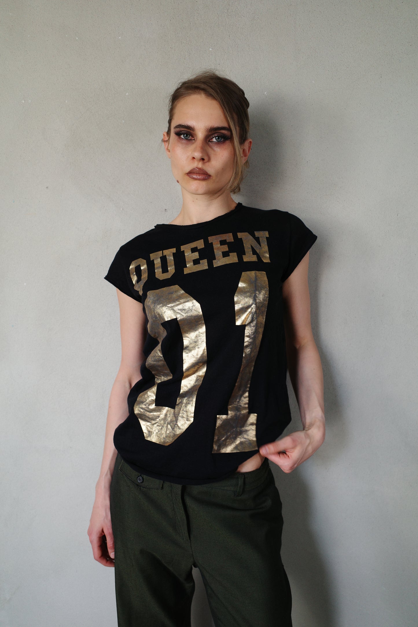 QUEEN #1 STATEMENT SHIRT