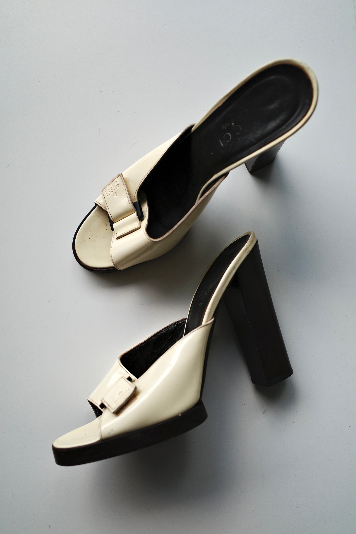GUCCI BY TOM FORD BLOCK MULES