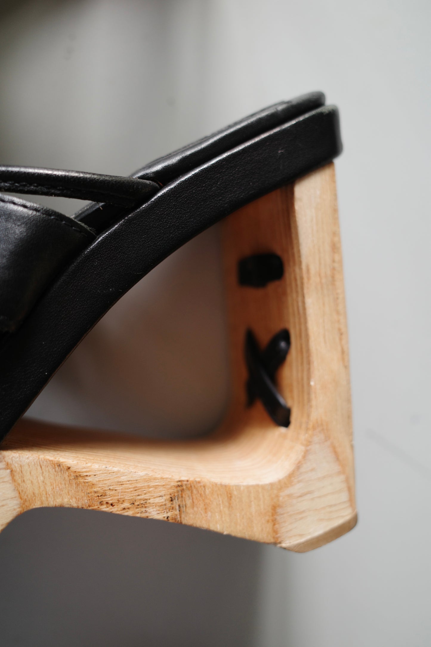 90S WOOD CLOGS /W STONES