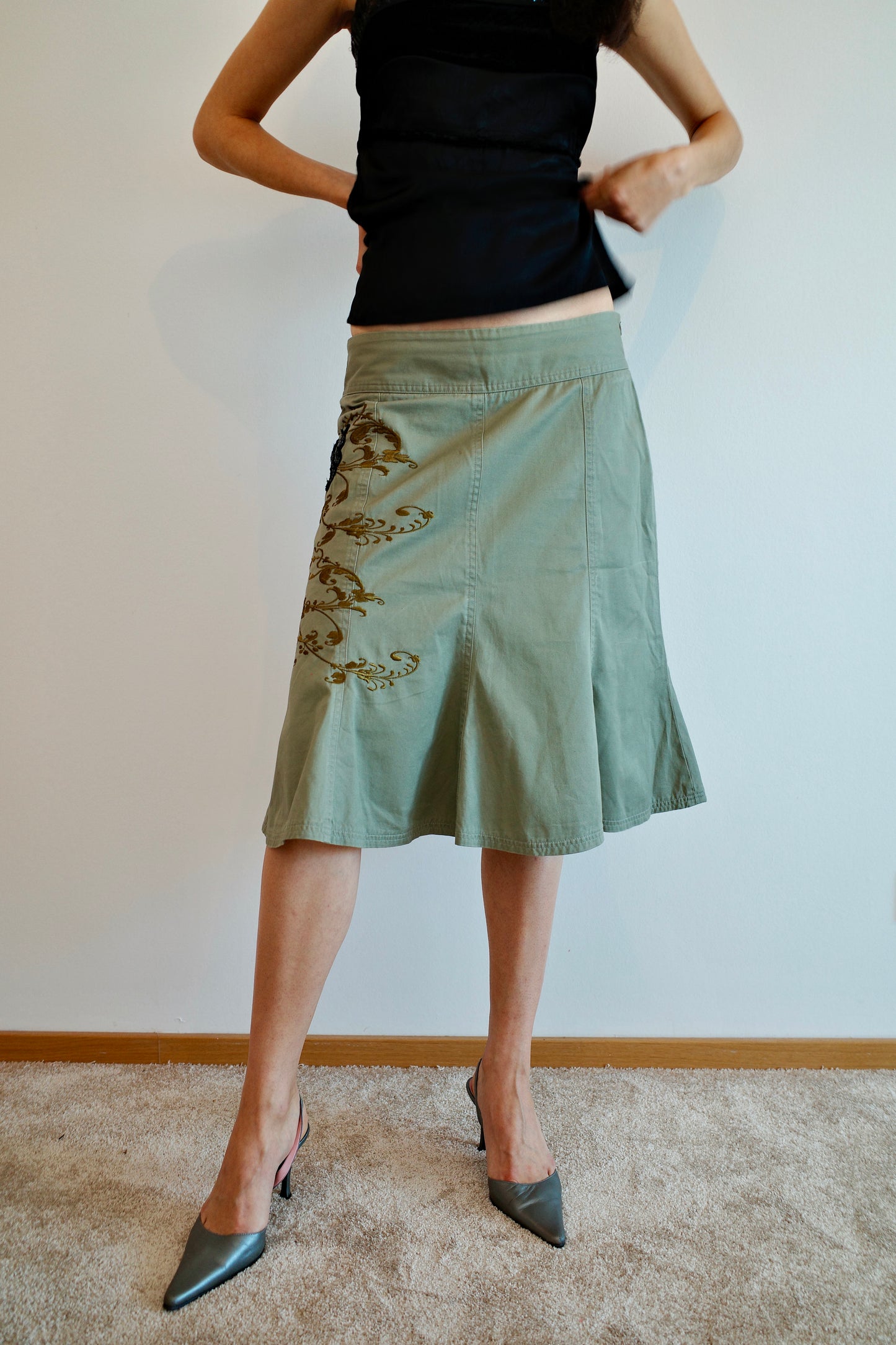 ST. MARTINS VINTAGE BELL SKIRT