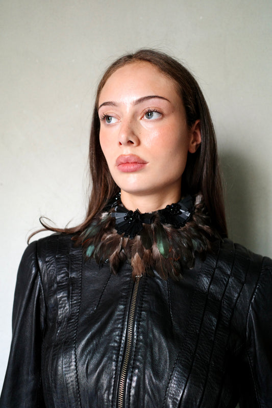 VINTAGE FEATHER COLLAR