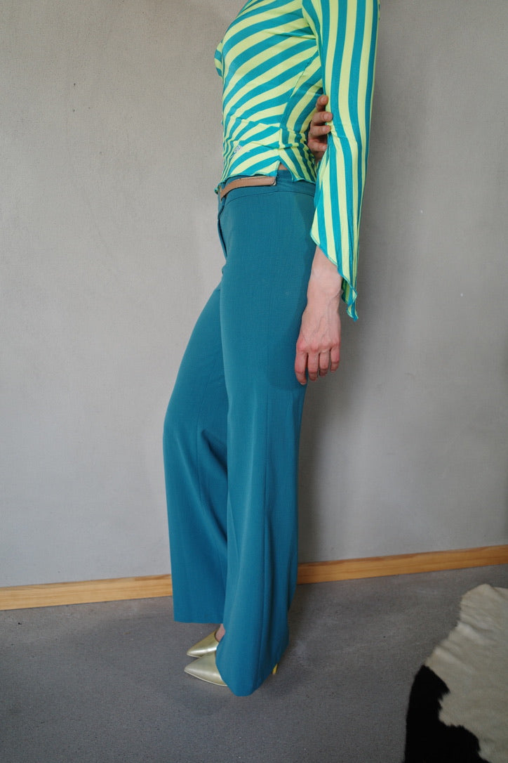 FITTED SUIT PANTS W/ BUCKLE DETAIL