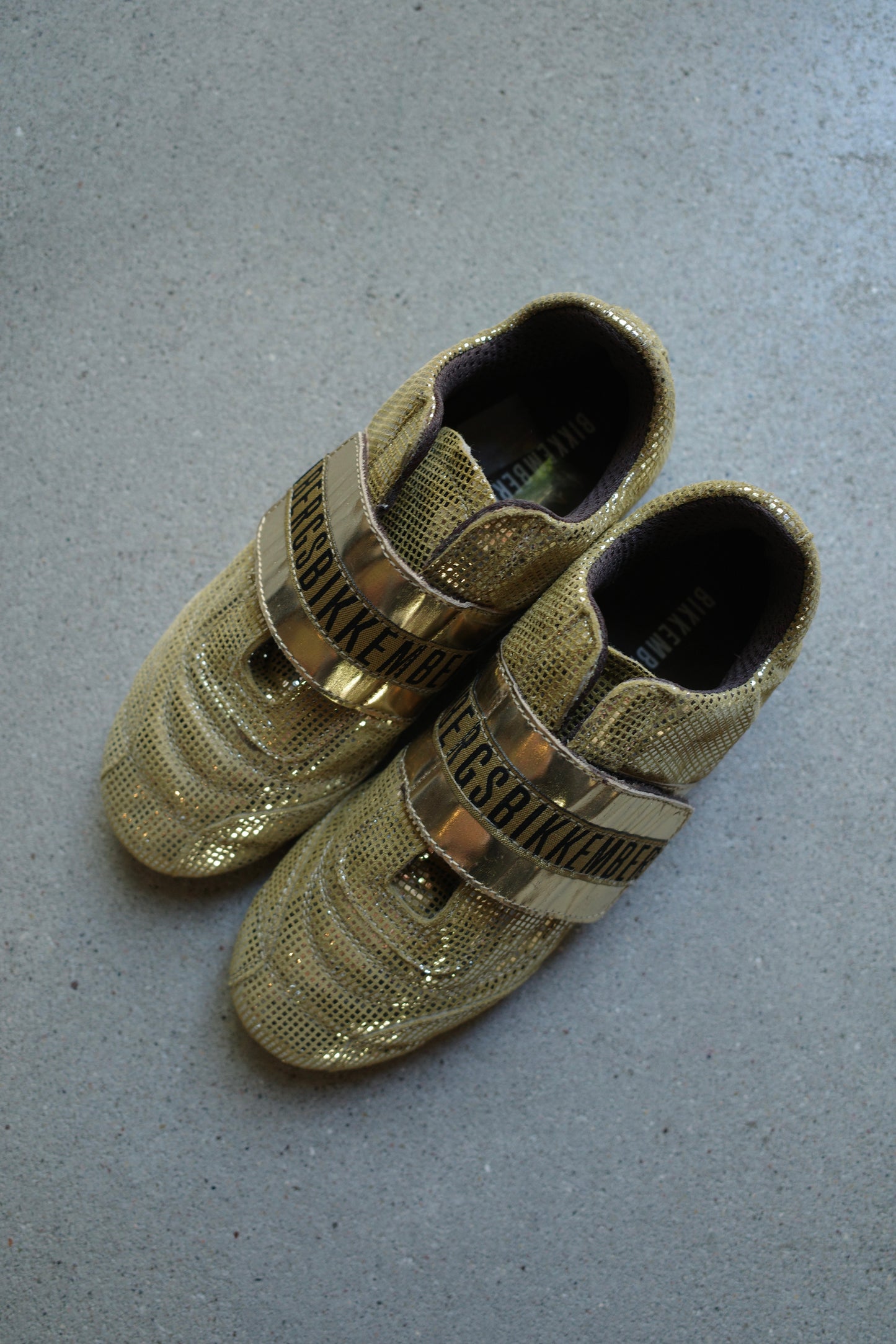 BIKKEMBERGS GOLD VELCRO SNEAKER