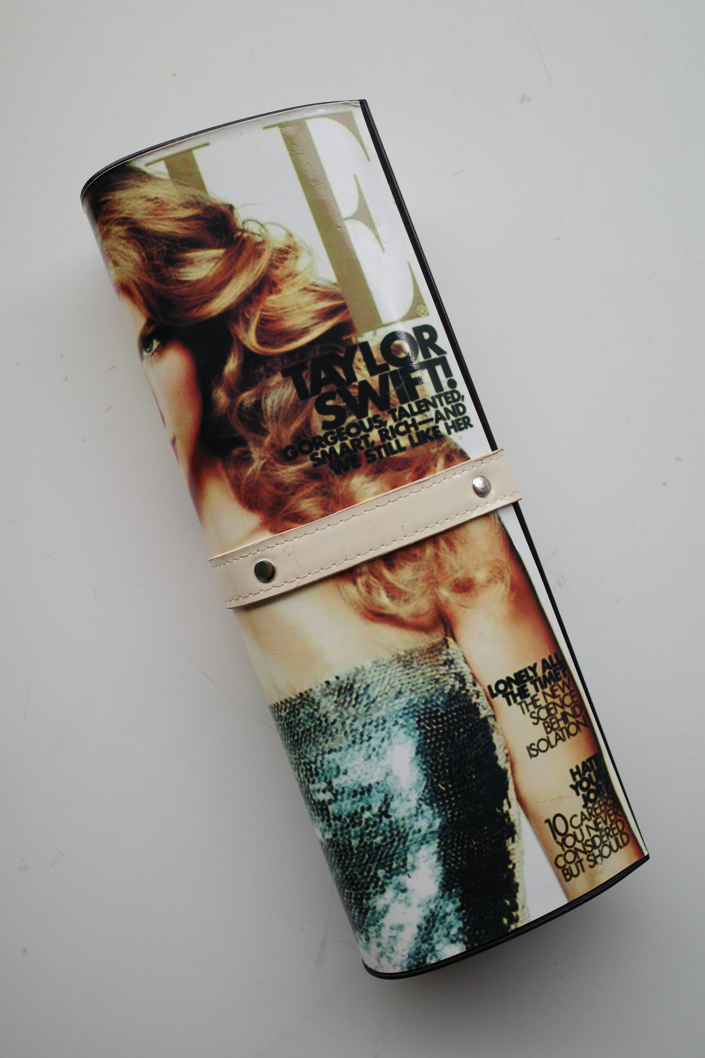 MAGAZINE CLUTCH (GREEN, TAYLOR)