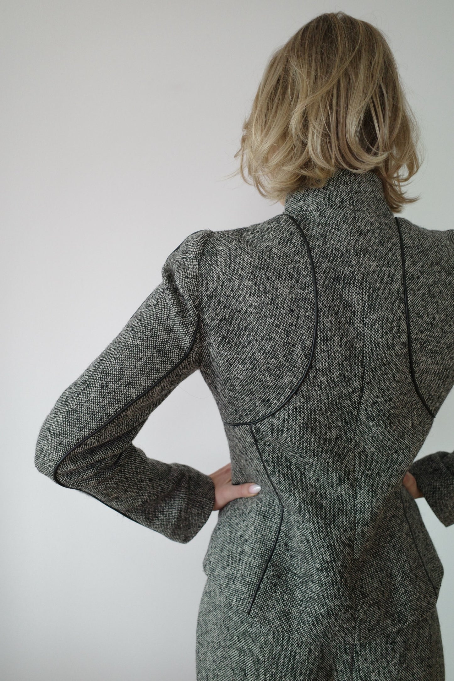 ALEXANDER MCQUEEN F/W 2004 TWO PIECE WOOL SUIT