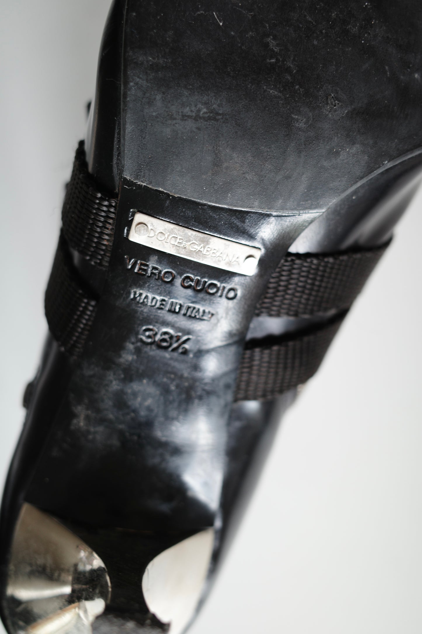 DOLCE & GABBANA KITTEN BOOTS