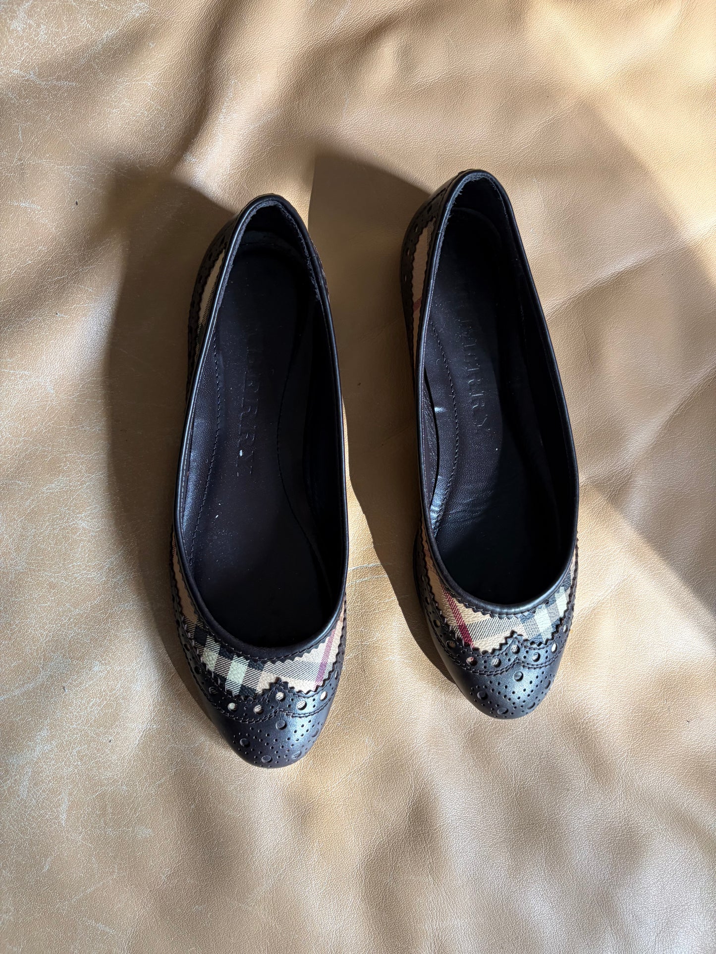 VINTAGE BURBERRY BALLET FLATS