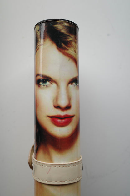 MAGAZINE CLUTCH (GREEN, TAYLOR)