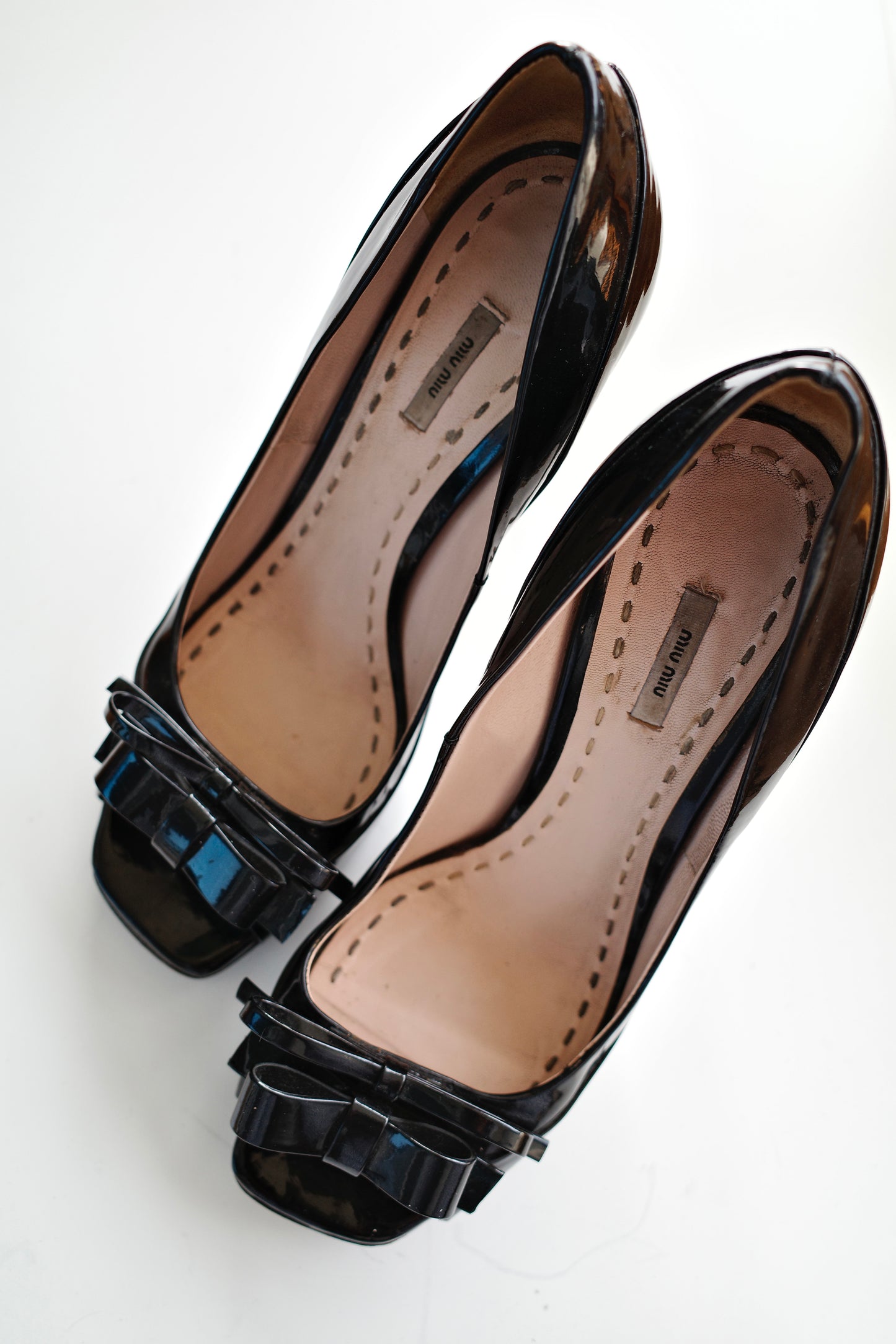 MIU MIU F/W 2010 PUMPS