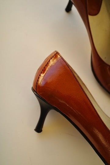 VINTAGE BOW KITTEN HEELS