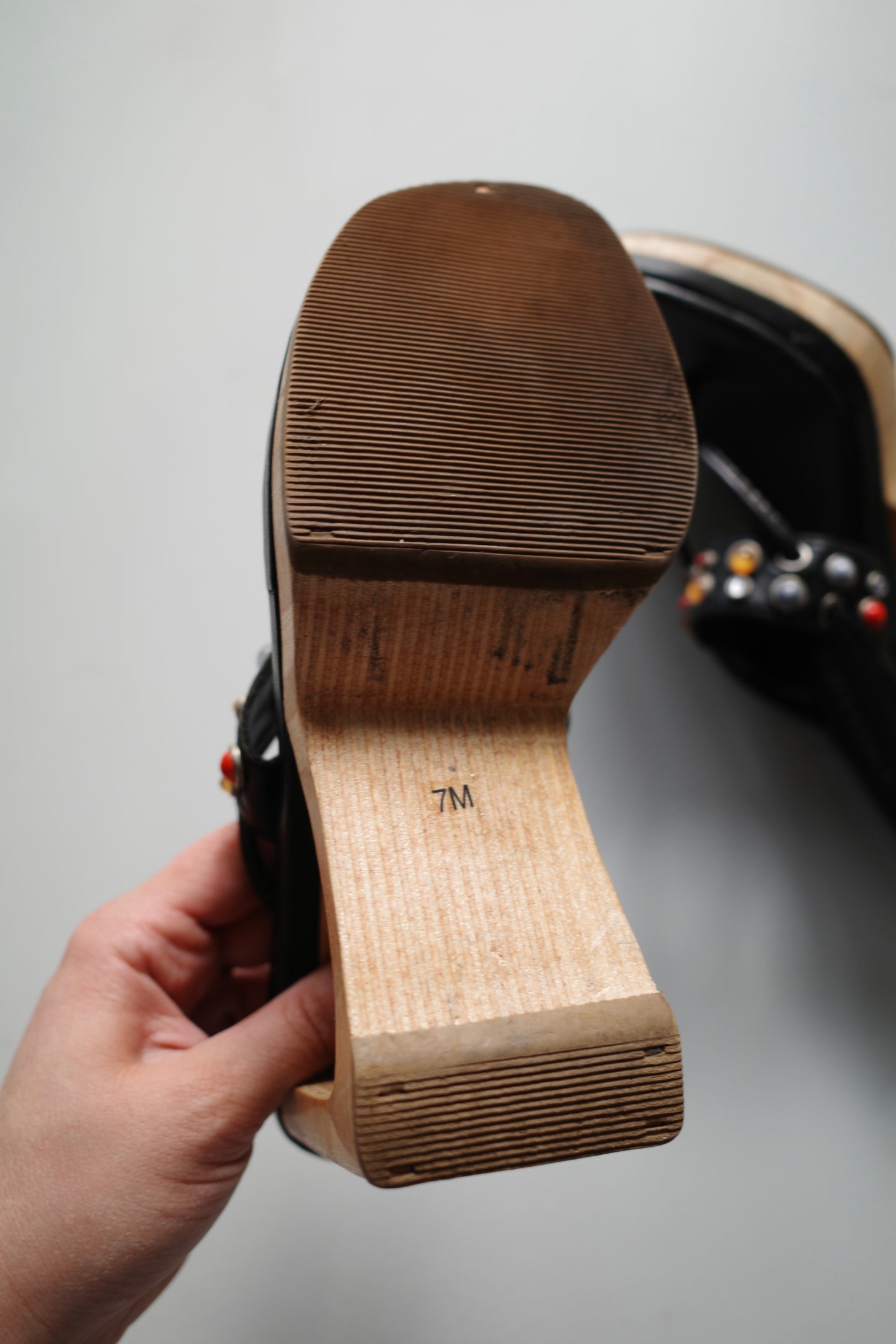 90S WOOD CLOGS /W STONES