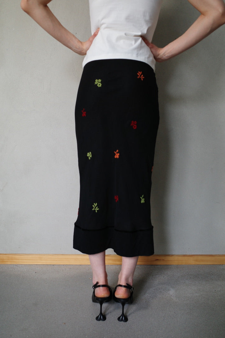 EMBRODIERED MESH MAXI SKIRT