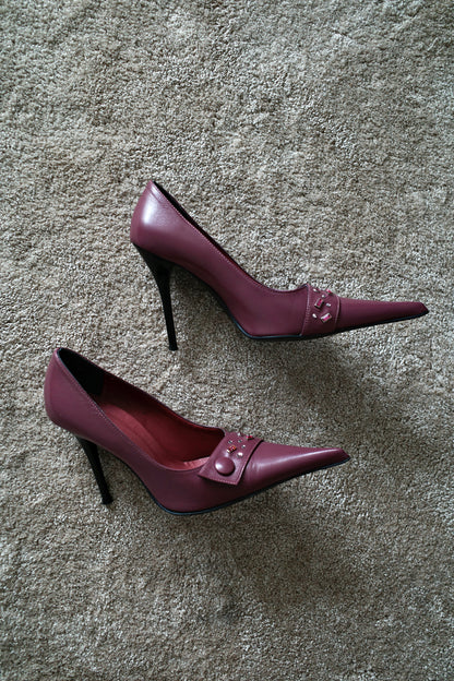 VINTAGE ULTRA POINTY STILETTOS