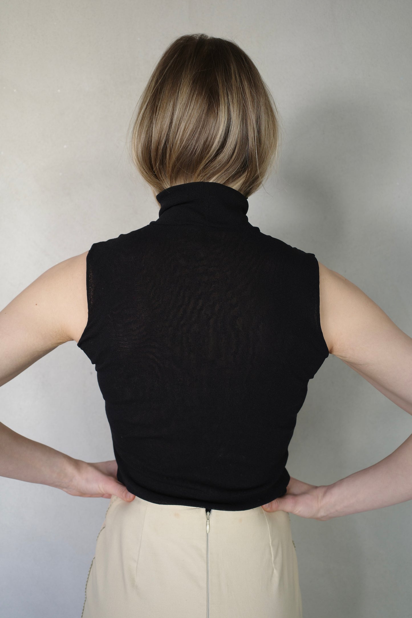 MESH TURTLENECK WITH EMBROIDERED FLOWERS