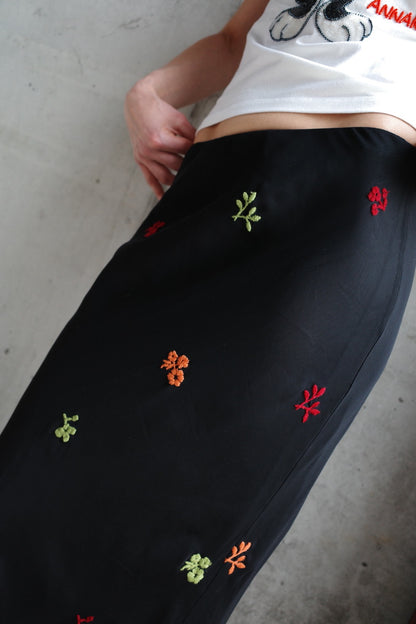EMBRODIERED MESH MAXI SKIRT