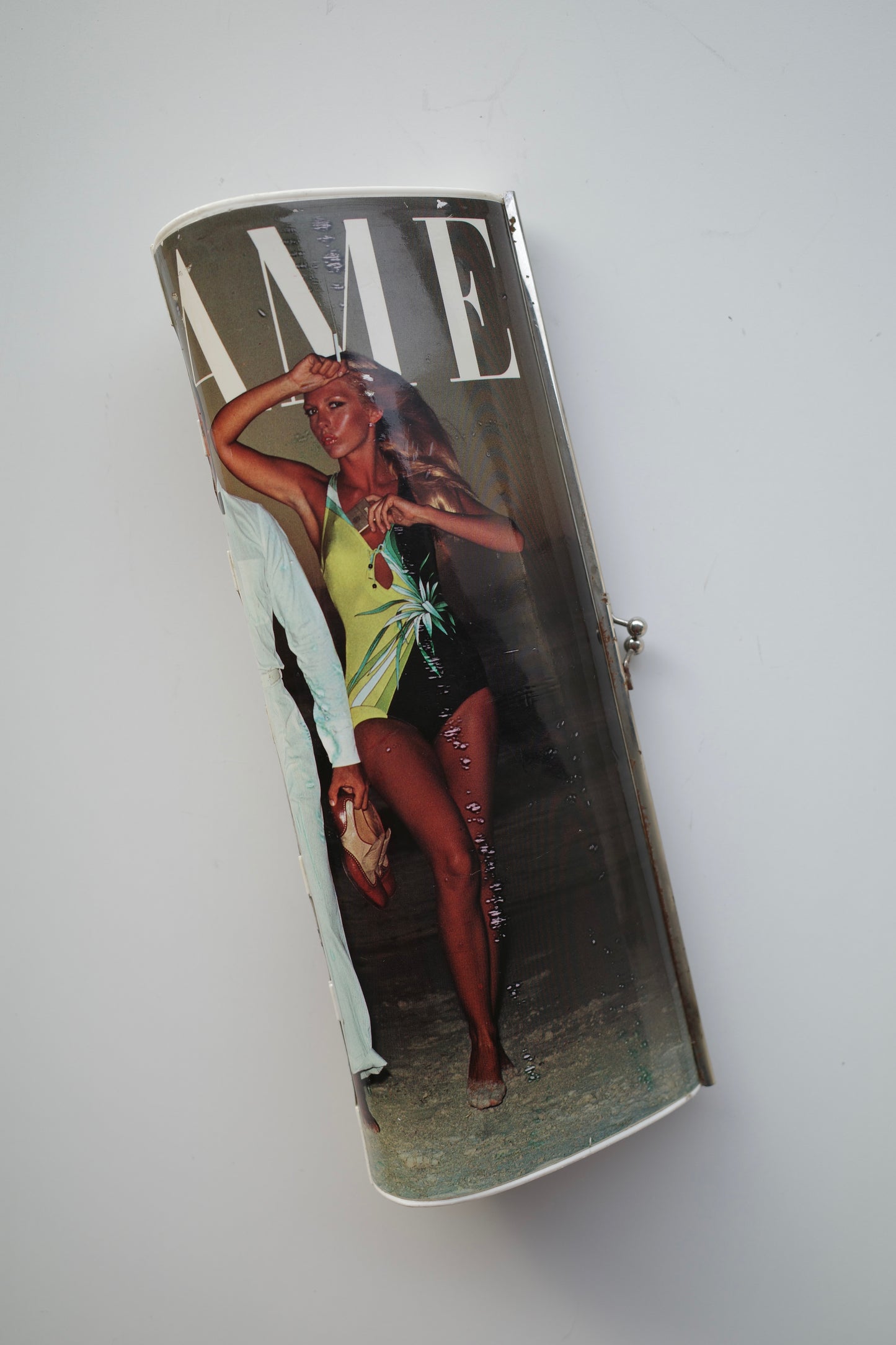 70s MAGAZINE CLUTCH