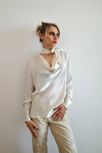 VINTAGE SILK BLOUSE /W SCARF