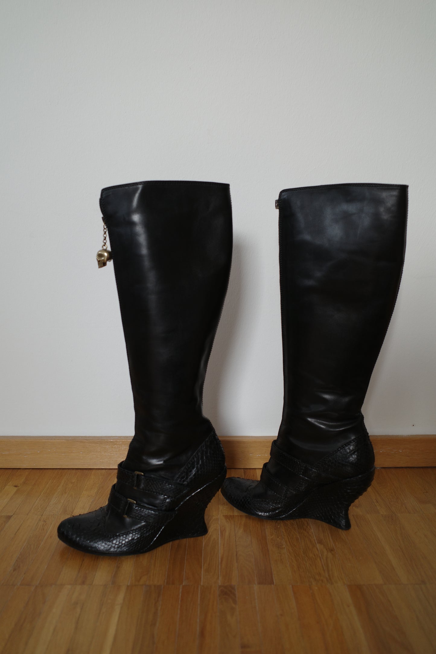 ALEXANDER MCQUEEN F/W 2006 PYTHON BOOTS