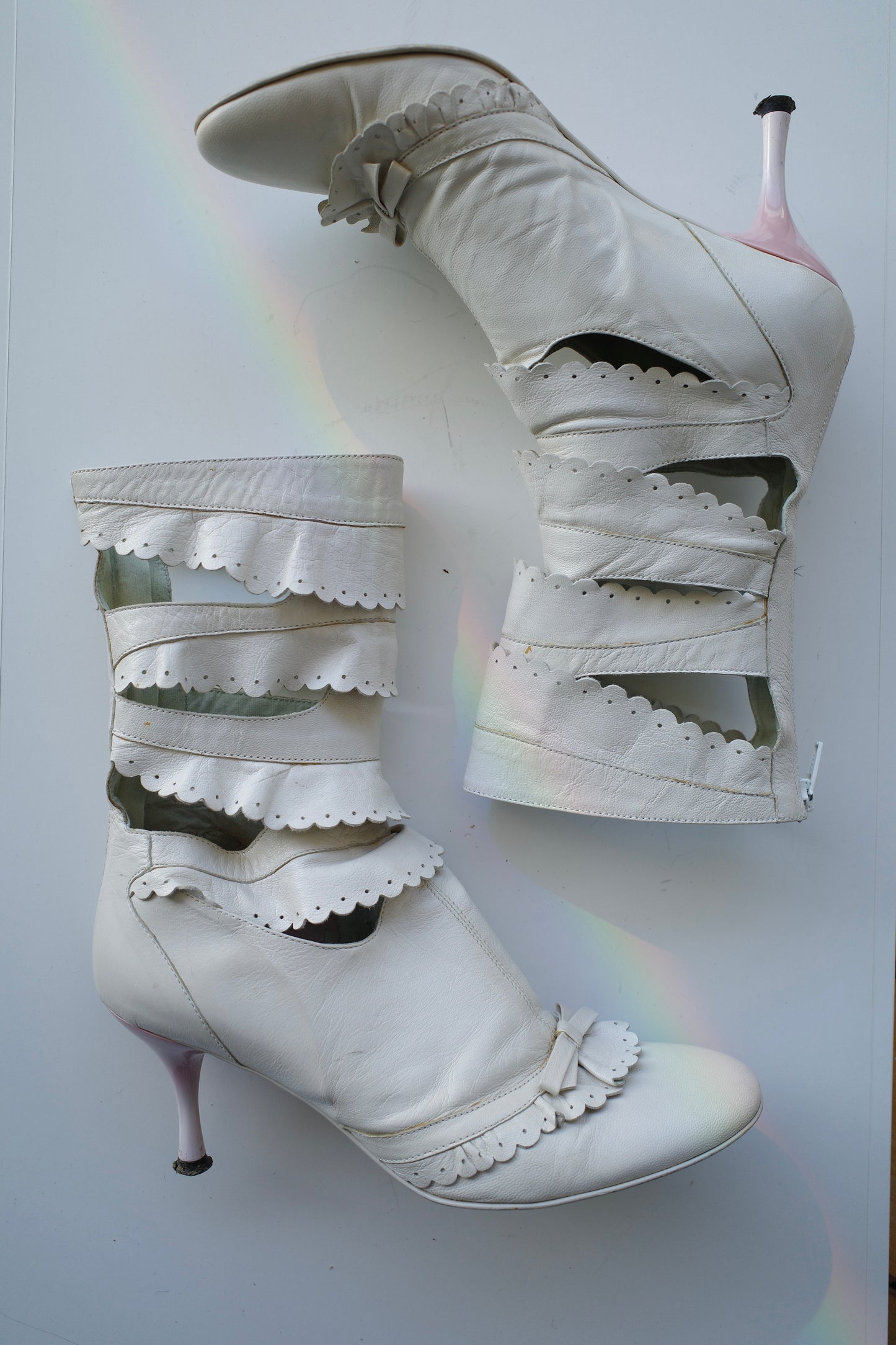 VICTORIAN BOW CUT OUT BOOTS