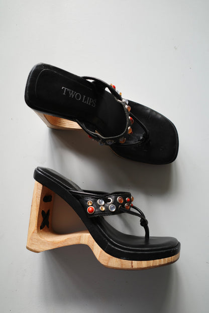 90S WOOD CLOGS /W STONES