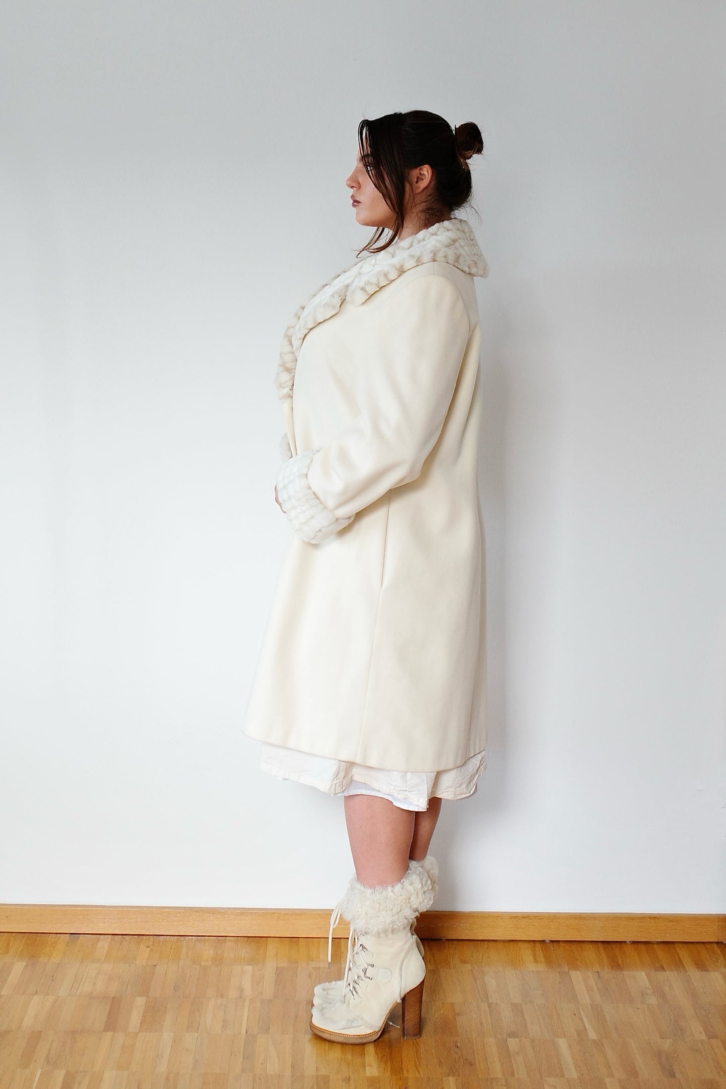 VINTAGE FAUX FUR COAT