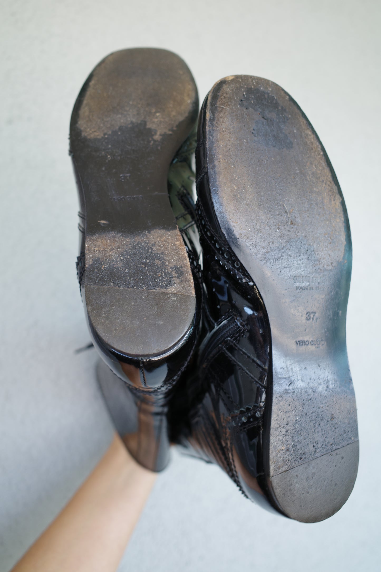 MIU MIU PATENT LEATHER BOXING BOOTS